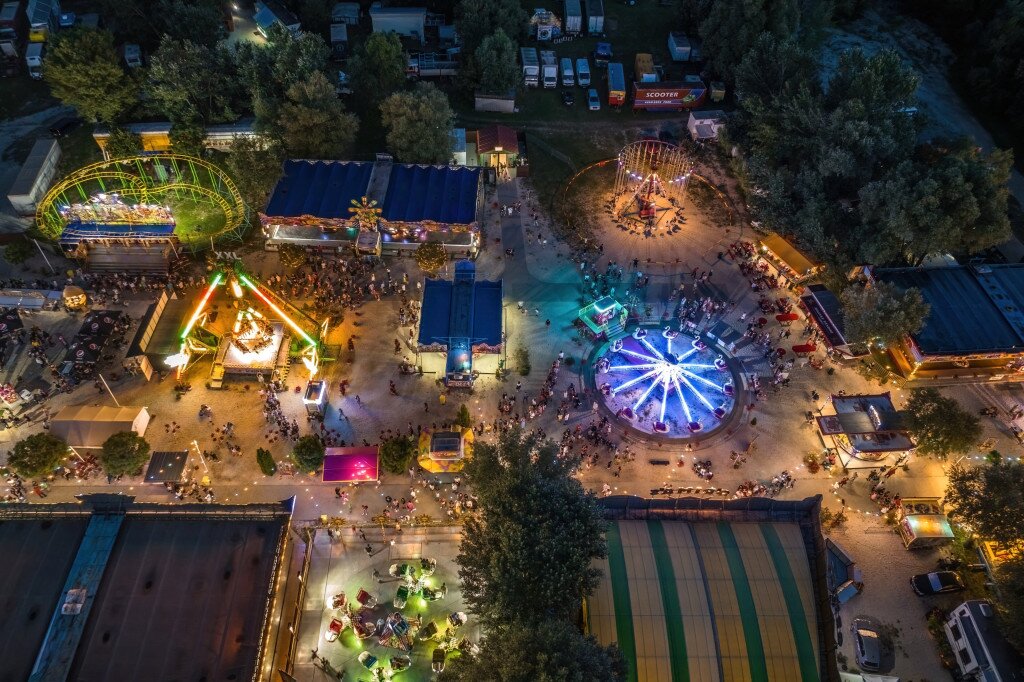 Balatonlellei Vidámpark – Pörgessétek fel az estét!