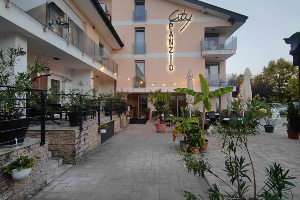 ds_617818_b3889360aa5e8b3c60775af9acb040cd