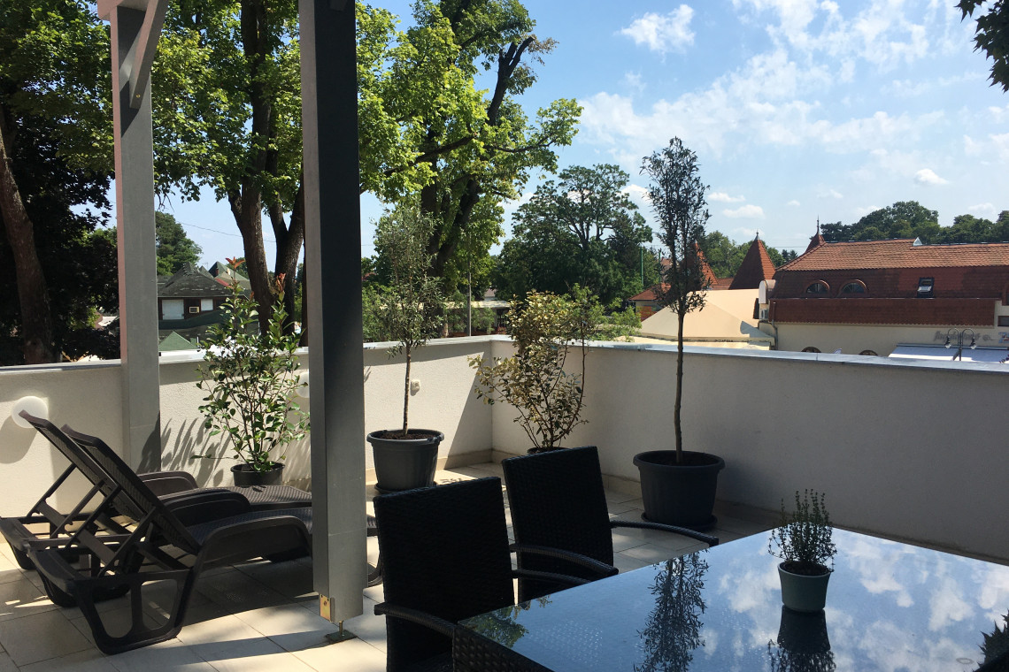 ds_617895_cd04051000bb32da4386f56cb16f5cf0